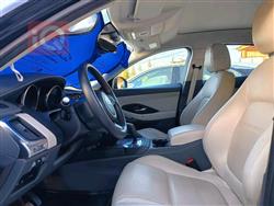 جاگوار E-Pace